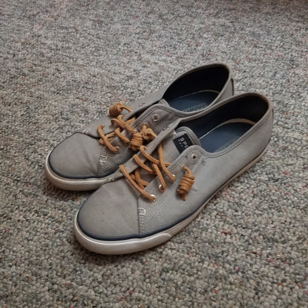 Sperry shoes size 9